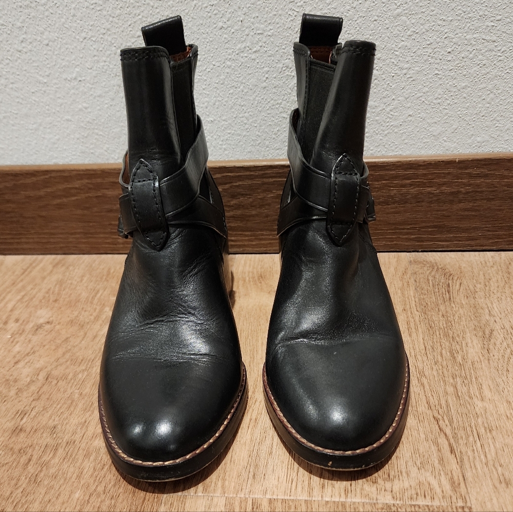 Coach Chelsea Buckle Boots SIZE 7 BLACK LEATHER